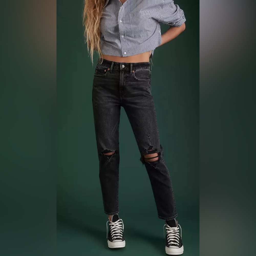Women’s American Eagle Ripped Jeans